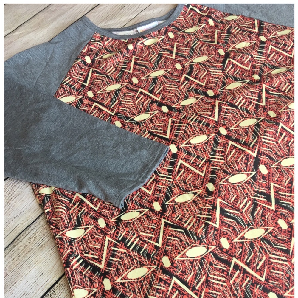LuLaRoe long sleeve Randy top